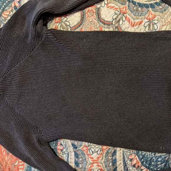 Lululemon knit sweater - Picture 2 of 3